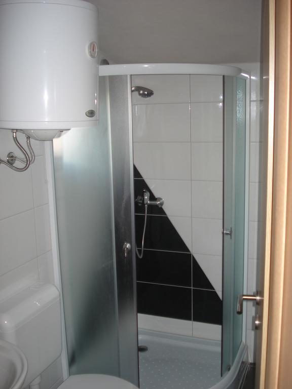 Apartments Niko Вир Номер фото