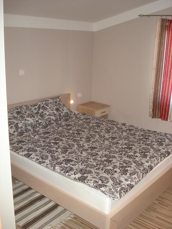 Apartments Niko Вир Номер фото